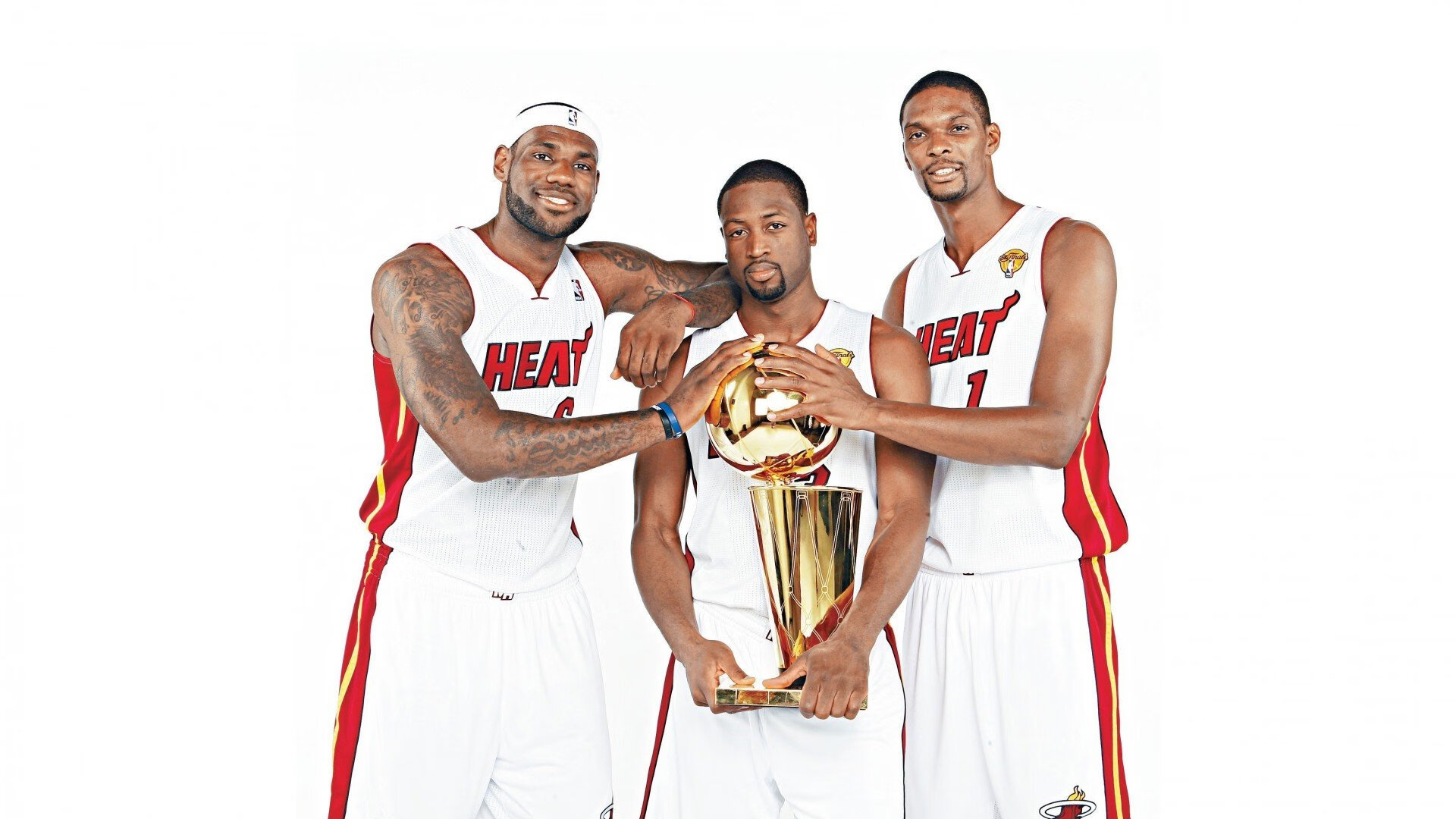 关键时刻挺身而出！小贾伦·杰克逊独砍32分，独行侠主场力克猛龙